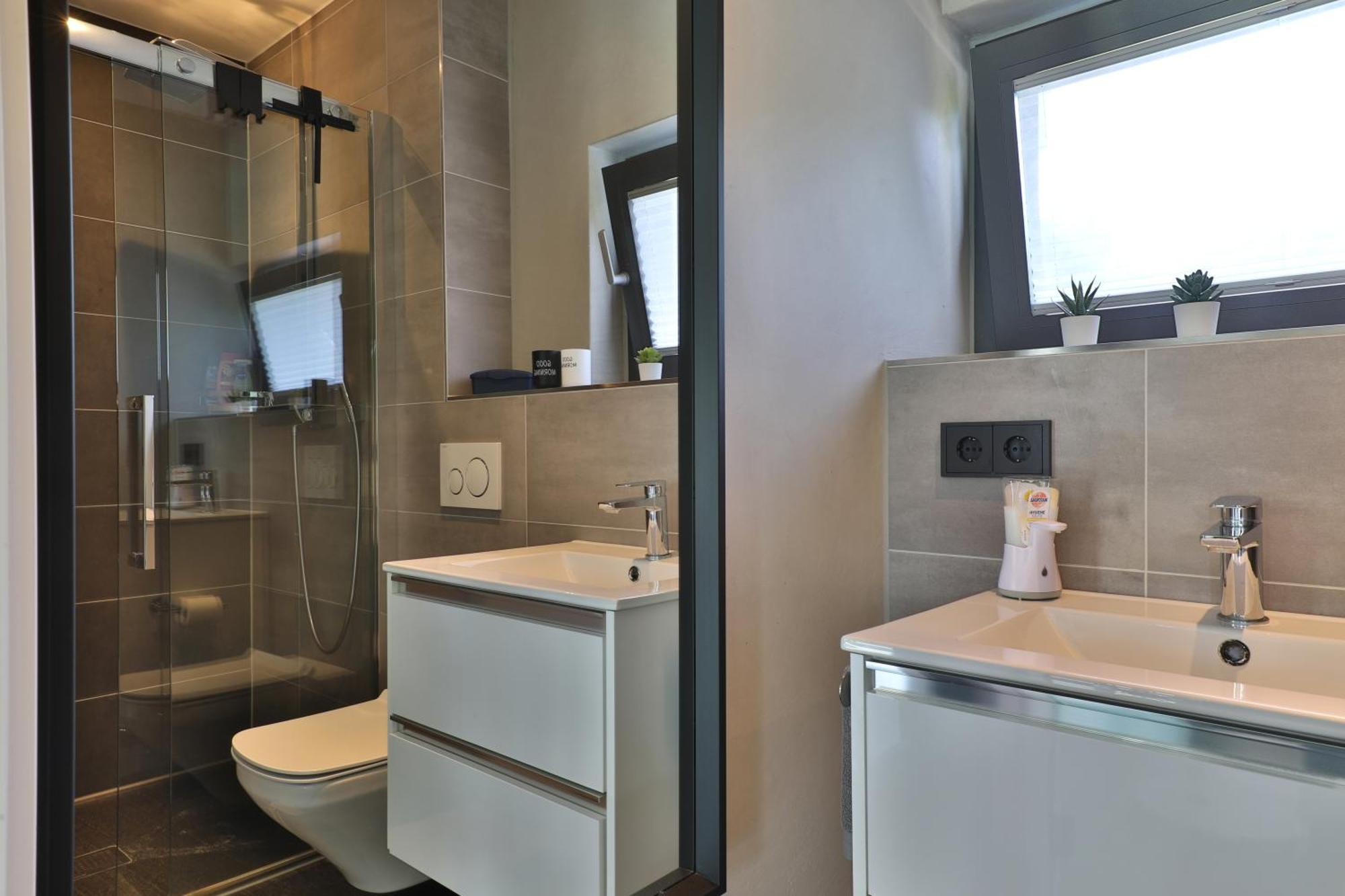 Modernes Studio-Apartment Герстхофен Екстериор снимка